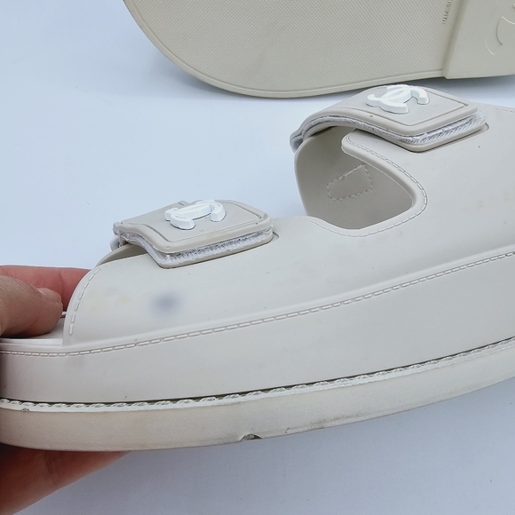 Chanel Cream Ivory Sandals size 38 - Picture 12 of 15